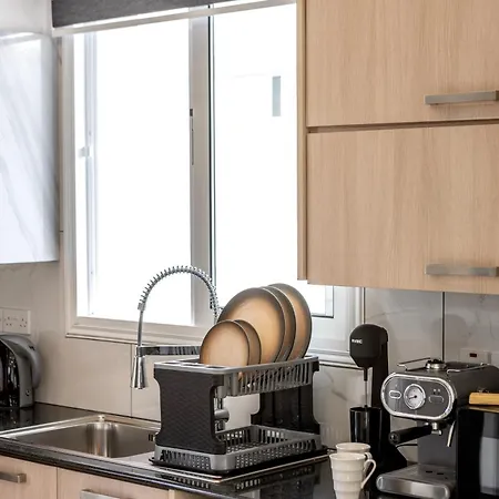 The Second Diamond Protara - 2' Walk To Semesterbostad *