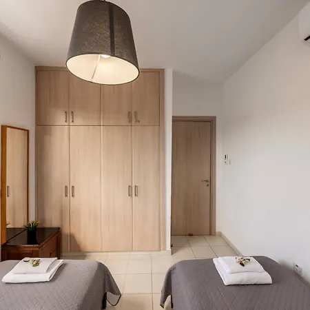 The Second Diamond Protara - 2' Walk To Feriehus