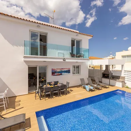 The Second Diamond Protara - 2' Walk To Feriehus *