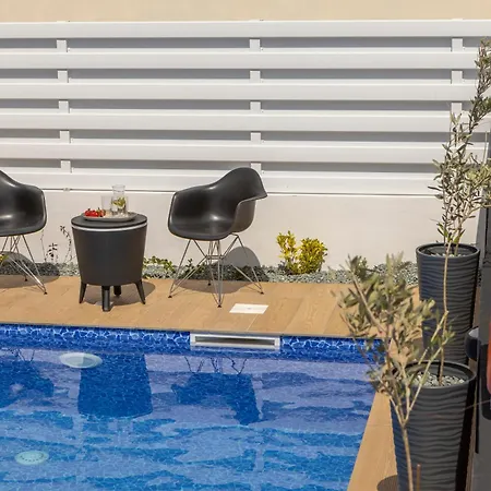 The Second Diamond Protara - 2' Walk To Протарас