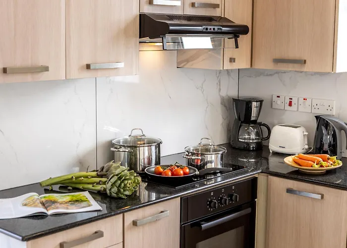 The Second Diamond Protara - 2' Walk To