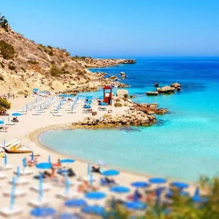 Vakantiehuis The Second Diamond Protara - 2' Walk To Protaras